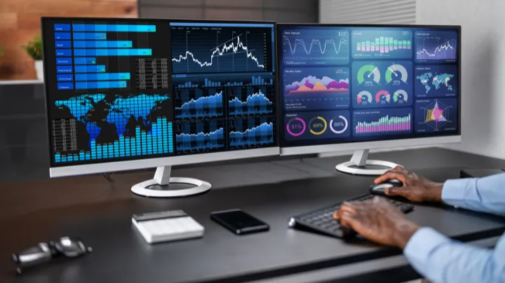 Métricas que Mentem: Por que o Número de Atendimentos Sem o Tempo Médio de Espera (TME) Pode Sabotar a Gestão de Atendimento